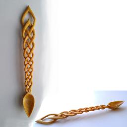 Tapered Celtic Braid Lovespoon – in Basswood