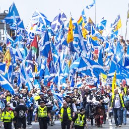 support-for-scottish-independence-rises-after-supreme-court-ruling-poll-suggests