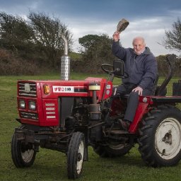 farmer-owen-john-91-is-back-on-his-tractor-after-miraculous-robotic-surgery