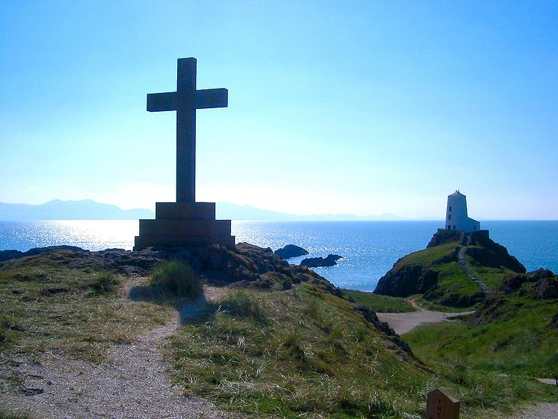 Lighthouse and cross at Llanddwyn