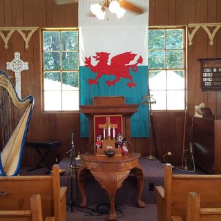 Bryn Seion Welsh Church, interior