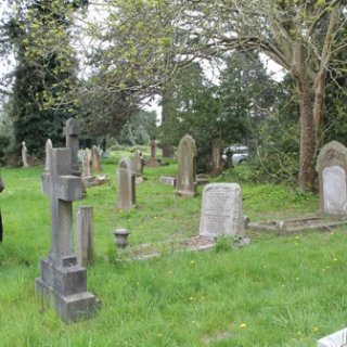 ErnestThompsonWillowsGrave.jpg