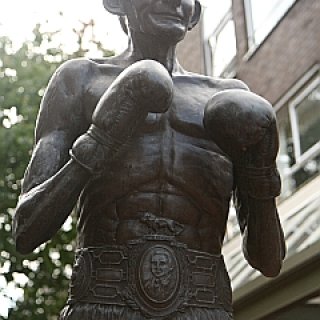 Johnny_Owen_Merthyr_Boxer_by_Aberdare_Blog.jpg