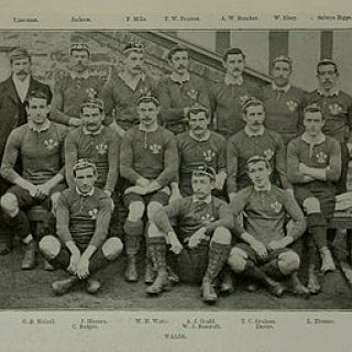 350px-Wales_rugby_team_1895.jpg