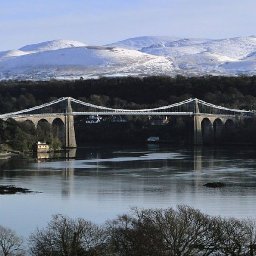 800px-Menai_Suspension_Bridge_Dec_09.JPG.jpg
