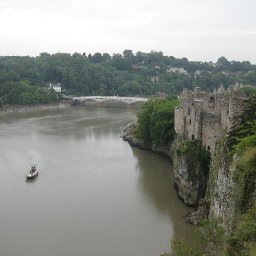 Chepstow_Castle,_Monmouthshire_25.JPG.jpg