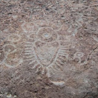 petroglyph_closeup.JPG.jpg