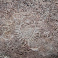 petroglyph_closeup