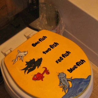 dr_seuss_room_toilet.JPG.jpg