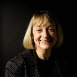 Evonne Wareham, Welsh author