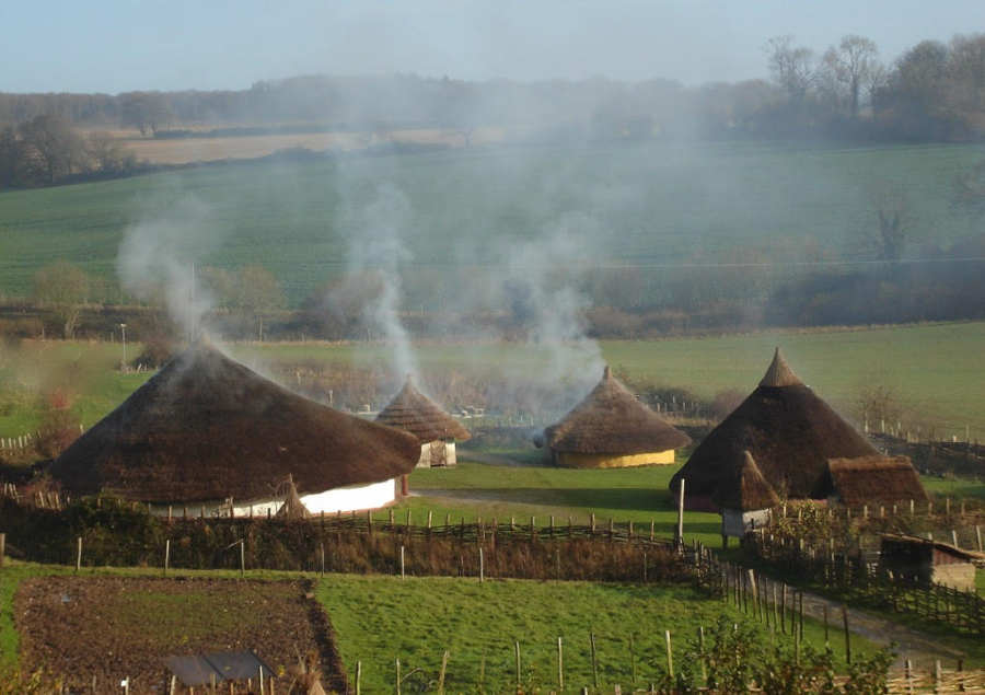 celtic_round_houses.jpg