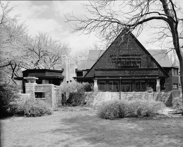 frank lloyd wright home oak park.jpg