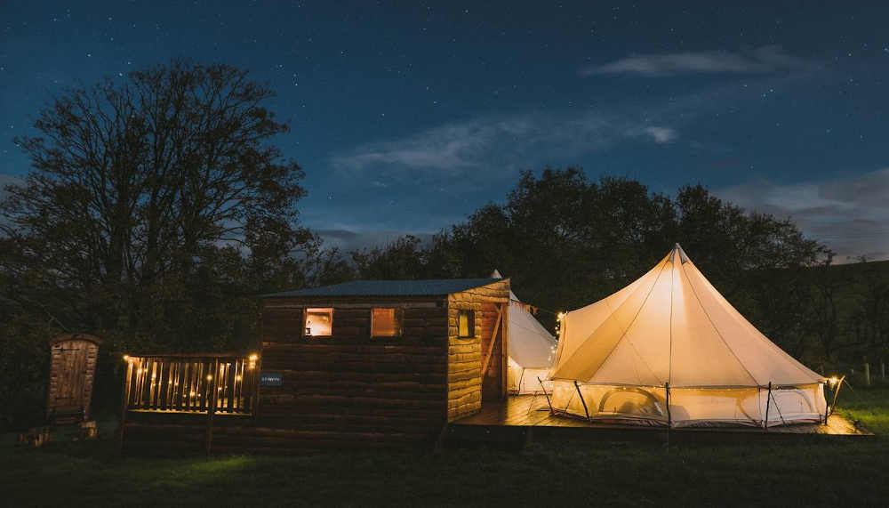 the forge accommodation at night.jpg