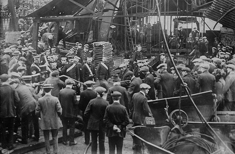 The aftermath of a Welsh colliery disaster