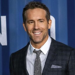 actor-ryan-reynolds-looking-to-invest-in-welsh-soccer-club