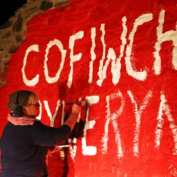 in-pictures-restoration-of-cofiwch-dryweryn-mural-completed-as-artist-gives-iconic-wall-a-final-coat-of-paint