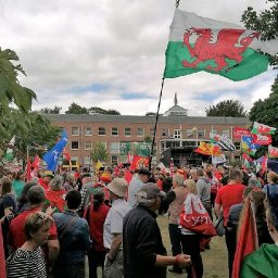 thousands-join-march-for-welsh-independence-in-wrexham
