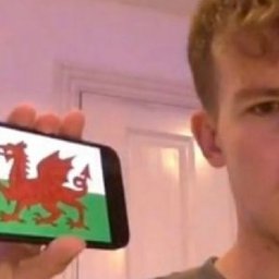 man-tests-americans-on-the-welsh-flag-and-the-answers-are-ridiculous