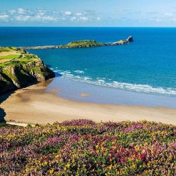 revealed-the-beautiful-welsh-beach-named-one-of-the-best-in-the-world