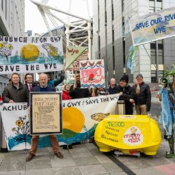 cardiff-protest-underway-to-save-river-wye-from-pollution