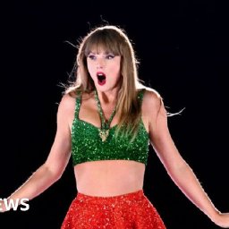 taylor-swift-greets-cardiff-crowd-in-welsh-on-eras-tour