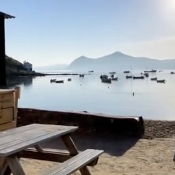 watch-is-this-the-pub-with-the-most-scenic-views-in-the-world